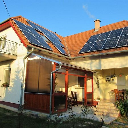 Menyhart Apartman Gyenesdiason 6 Fo Reszere Luaran gambar