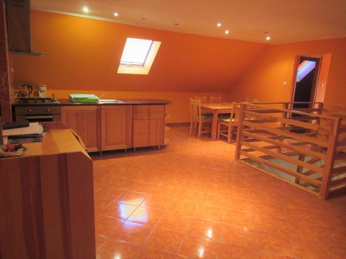 Menyhart Apartman Gyenesdiason 6 Fo Reszere Luaran gambar