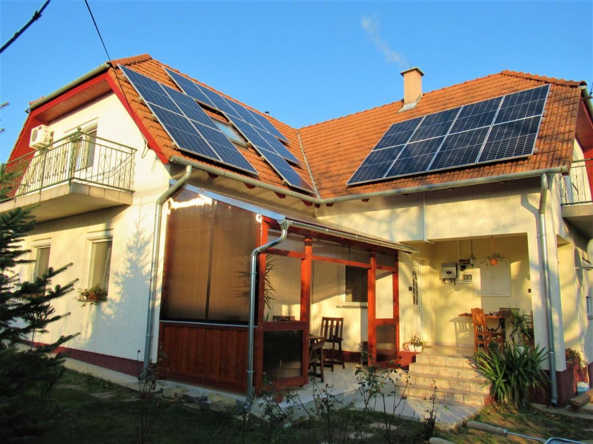 Menyhart Apartman Gyenesdiason 6 Fo Reszere Luaran gambar
